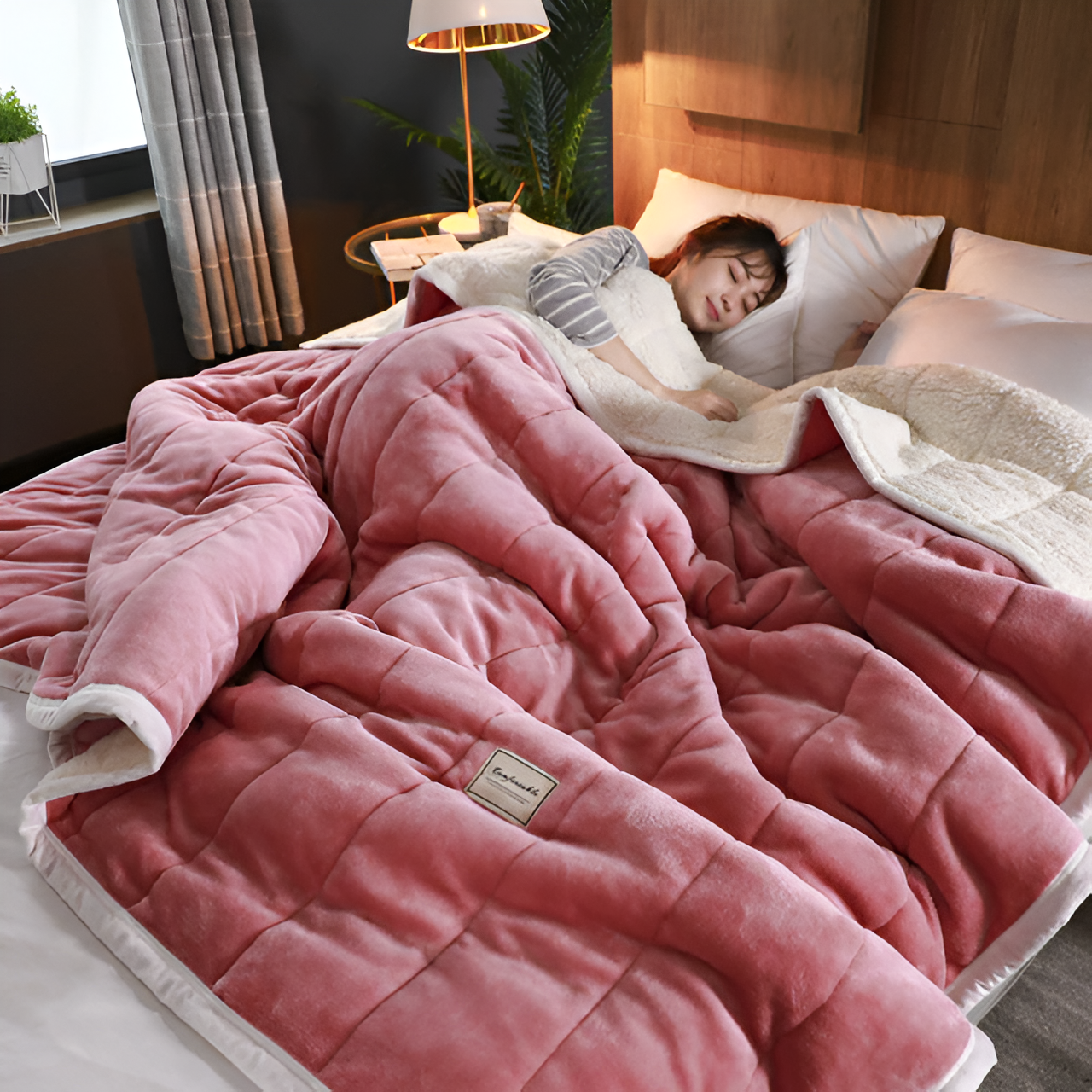 Cozy Warm Fleece Blanket – Soft and High-Quality Materials