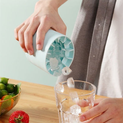 Portable Silicone Ice Cube Maker with Lid - 50% Discount