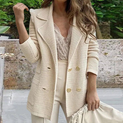 Chic & Timeless: Your Go-To Long Sleeve Blazer