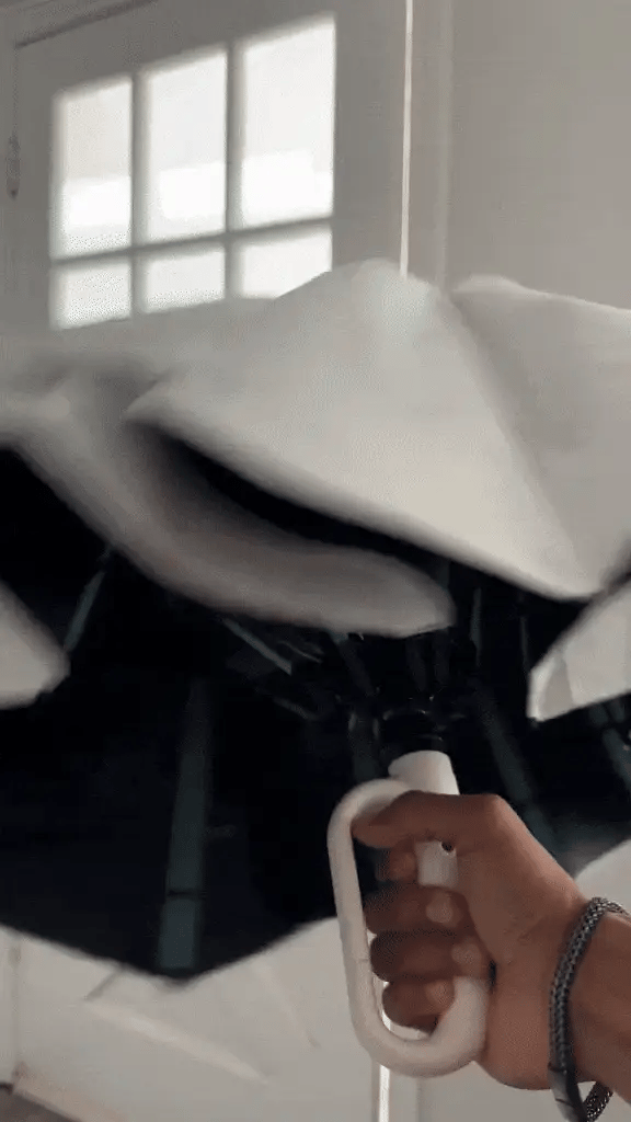 Automatic Folding Umbrella with Large Buckle Handle – Wind-Resistant & Compact