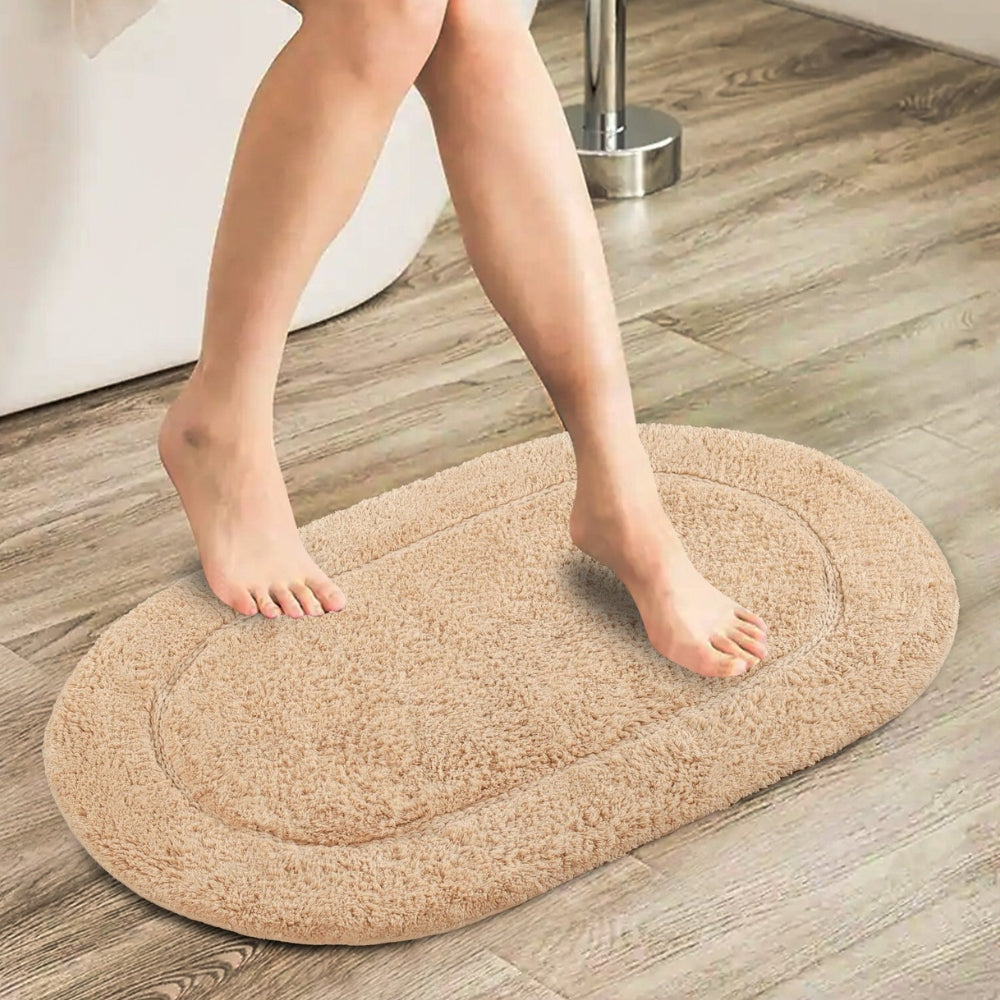 Cozy Oval Bath Mat for Ultimate Comfort