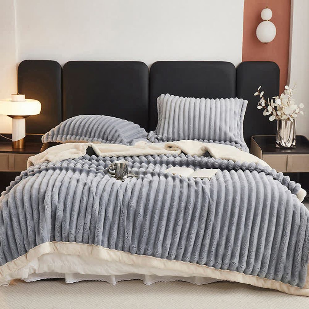 Plush Microfiber Luxury Throw Blanket