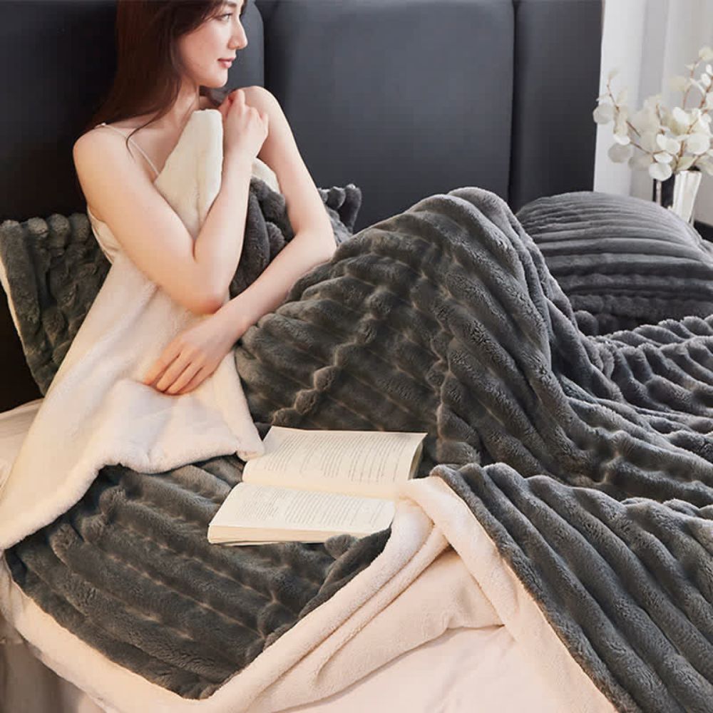 Plush Microfiber Luxury Throw Blanket