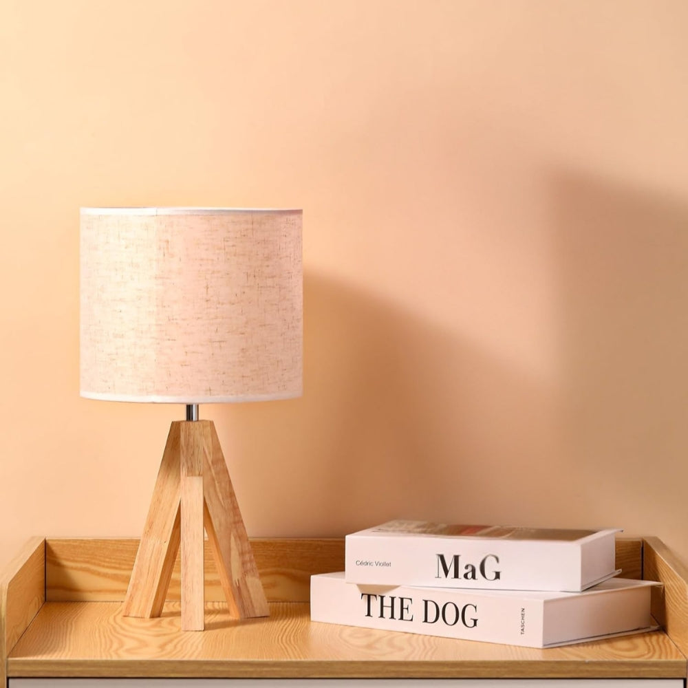 LuxeBeam Tripod Table Lamp for Elegant Spaces