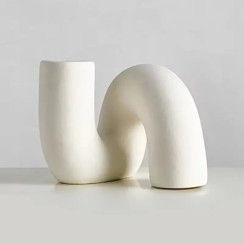 Handcrafted Porcelain Vase – Decorative Pottery Design