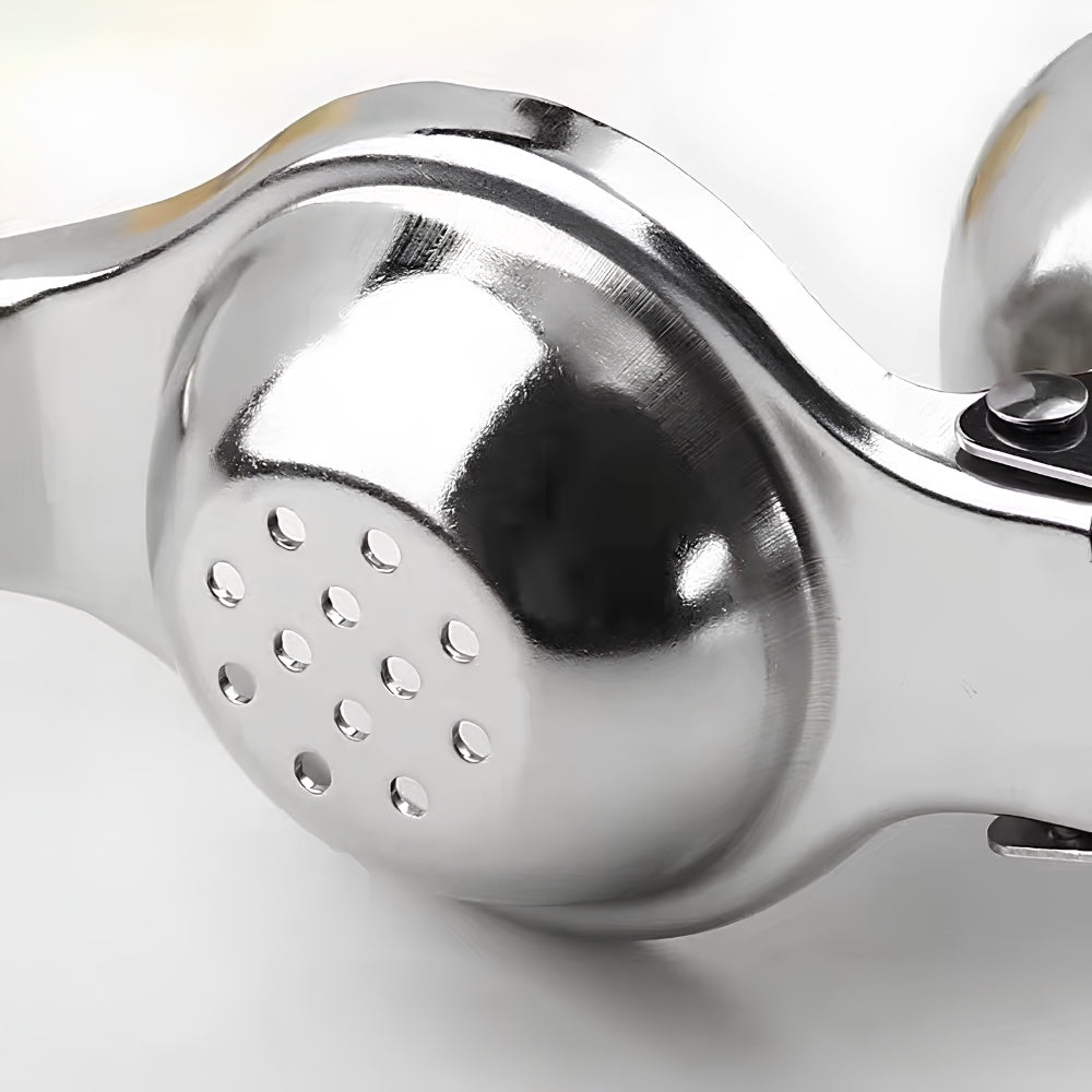 Effortless Citrus Press for Quick Juice Extraction