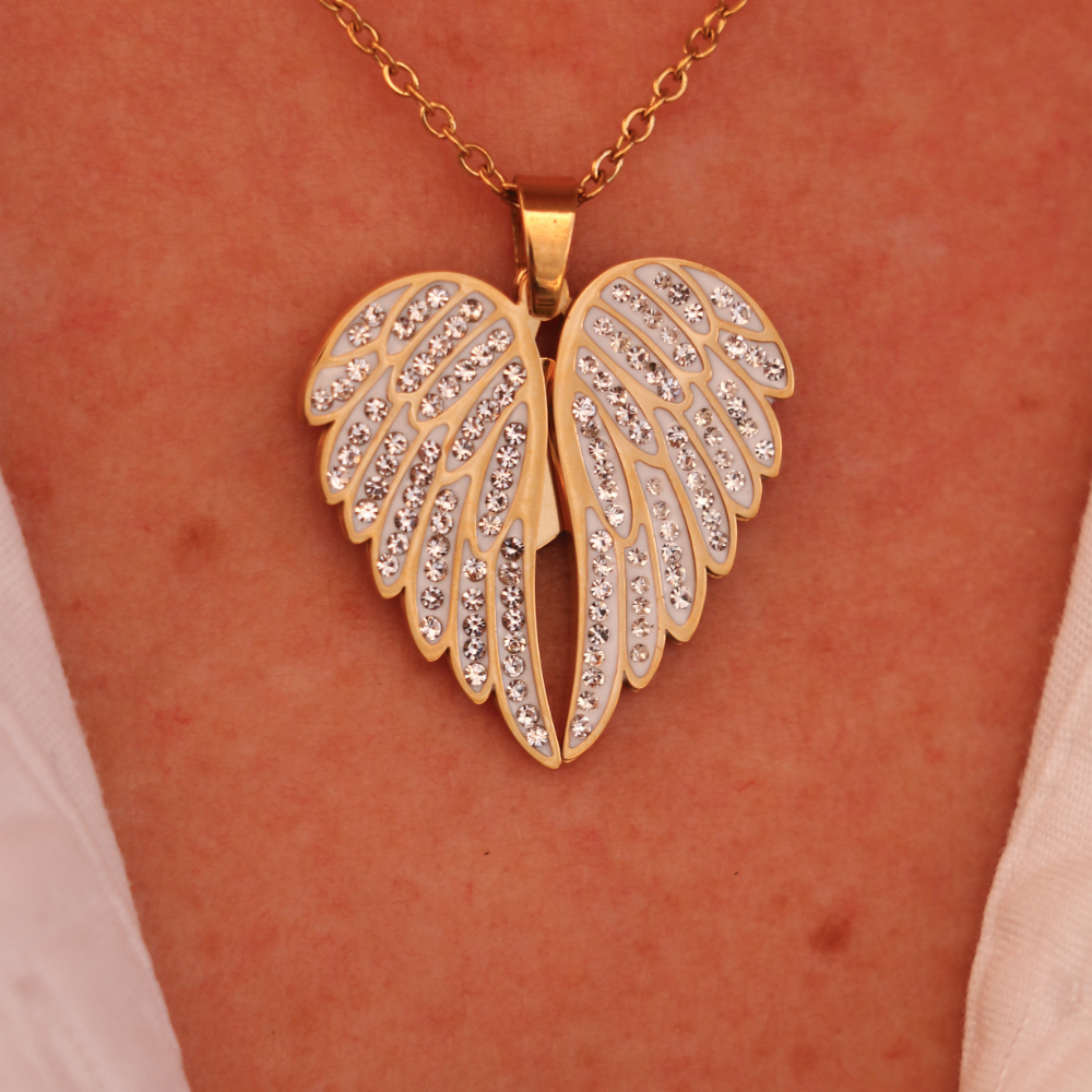 Engelenhart Pendant Necklace – Elegant Jewelry with Gold or Silver Engraving