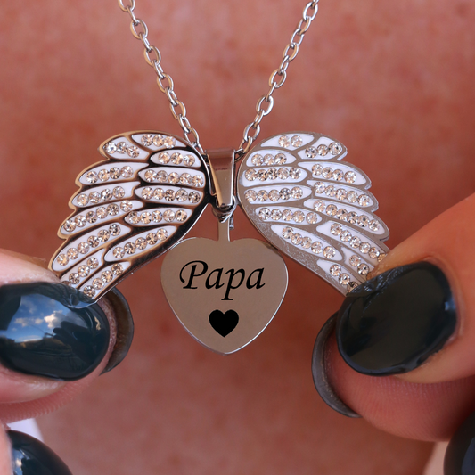 Engelenhart Pendant Necklace – Elegant Jewelry with Gold or Silver Engraving