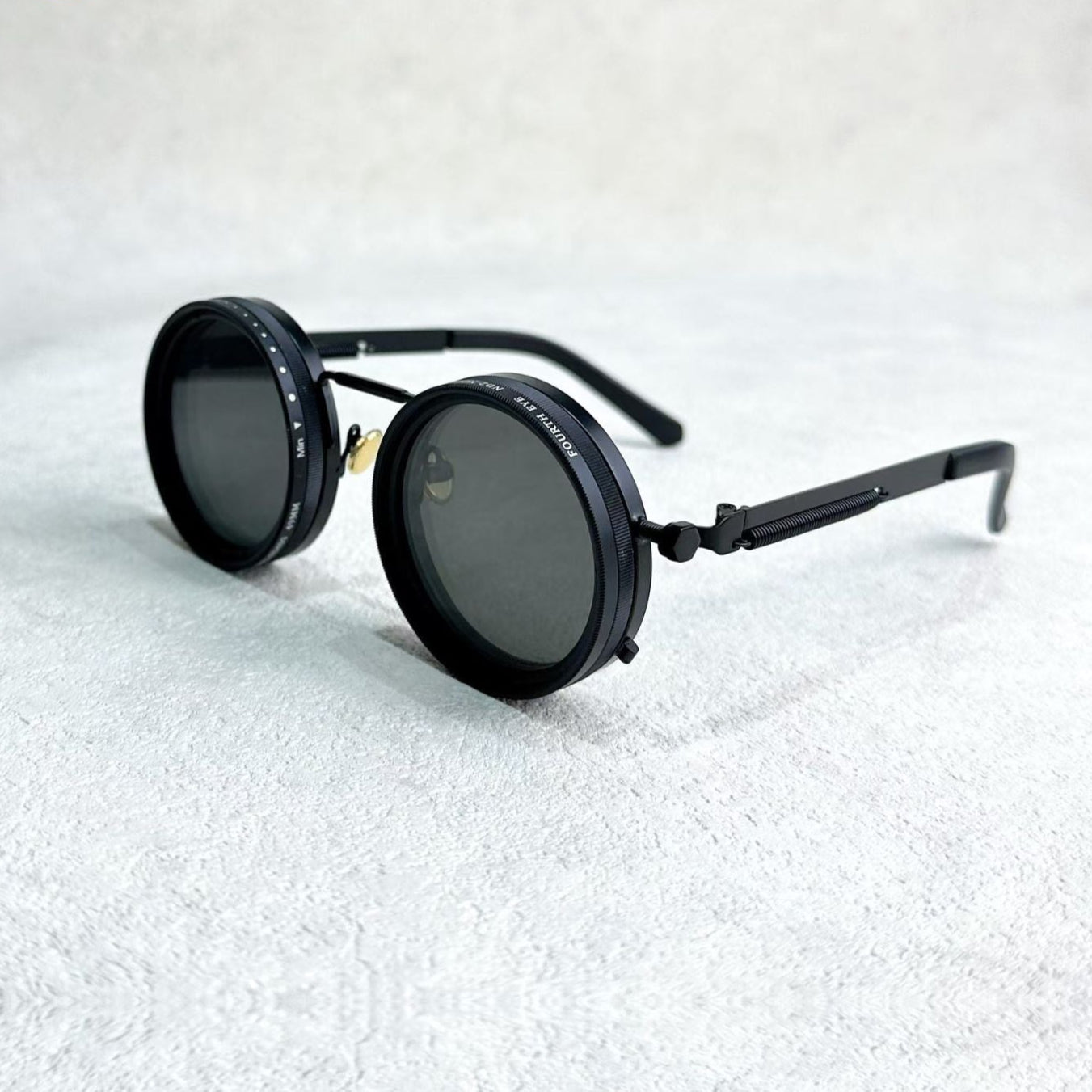 Polarized Sunglasses for Men and Women – Retro Style with Adjustable Light Filter