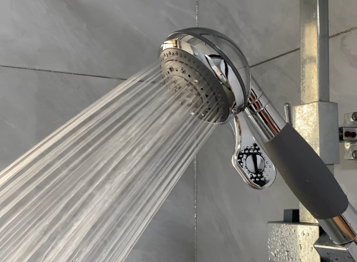 Handheld Shower Head with Chrome Finish – High-Pressure & Water-Efficient