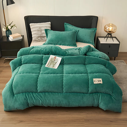 Cozy Winter Comforter Set with Luxurious Quilts