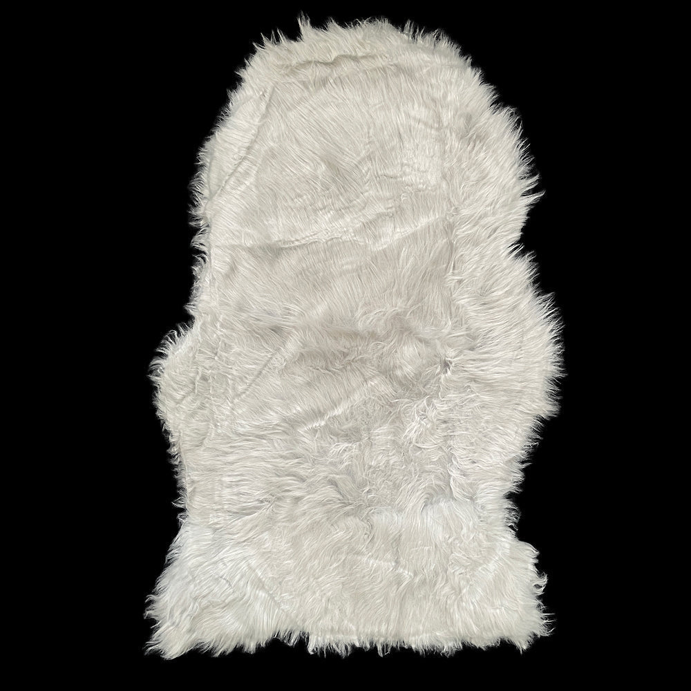 Cozy Mini Rug – Soft Faux Fur Carpet 90x60 cm Available in Multiple Colors