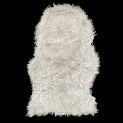 Cozy Mini Rug – Soft Faux Fur Carpet 90x60 cm Available in Multiple Colors