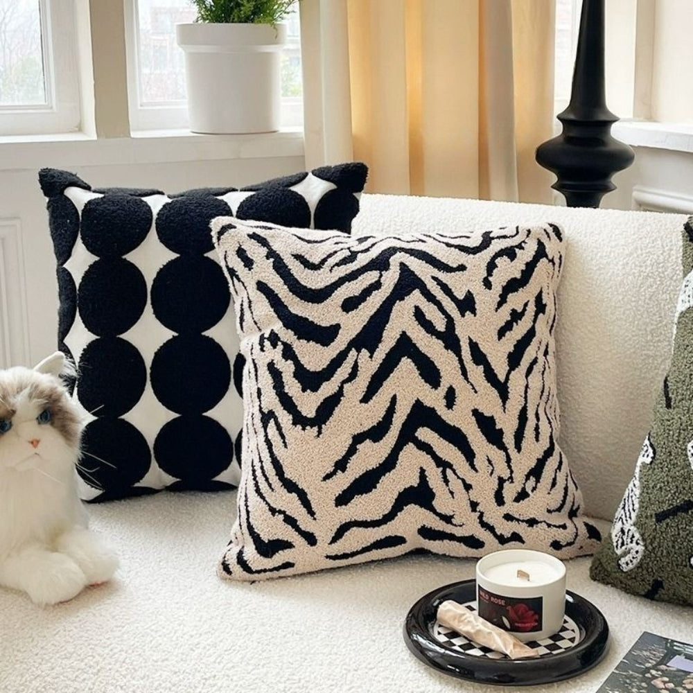 Modern Jungle Print Throw Pillow Case