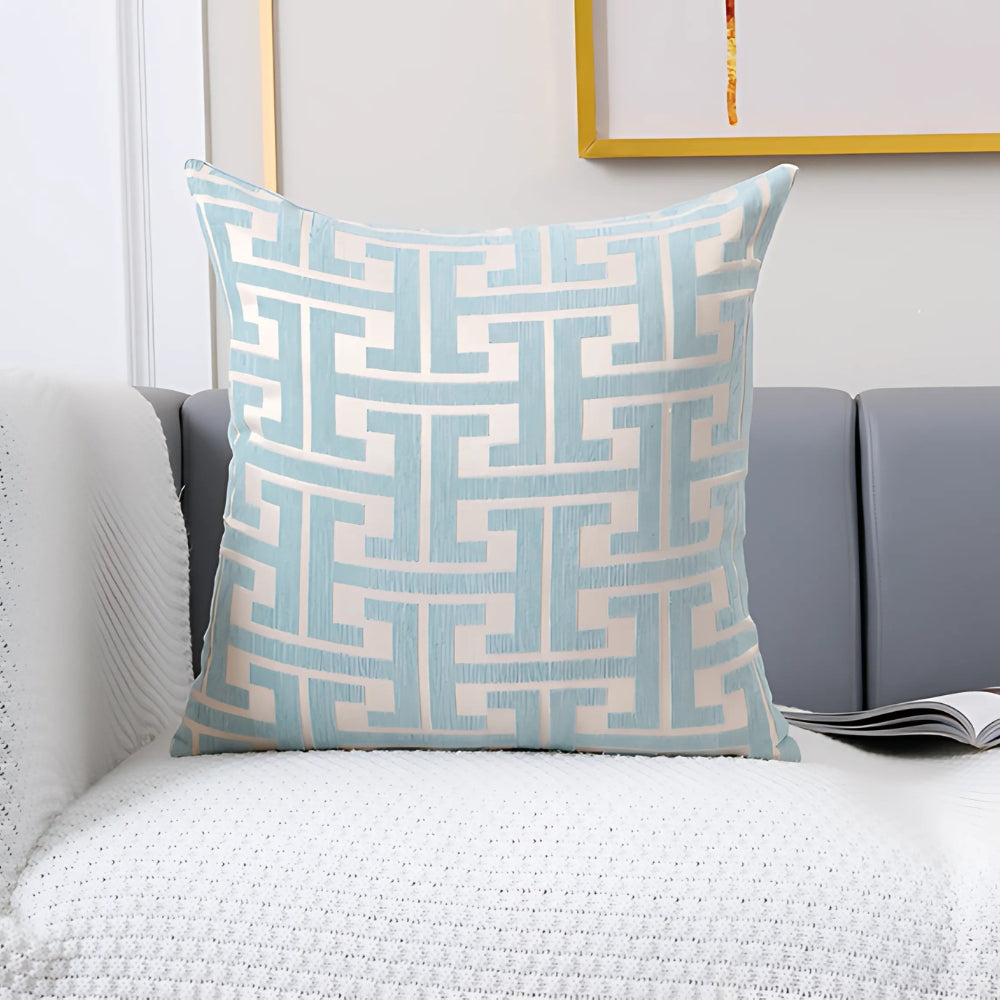 Chic Labyrinth Design Throw Pillow Cover