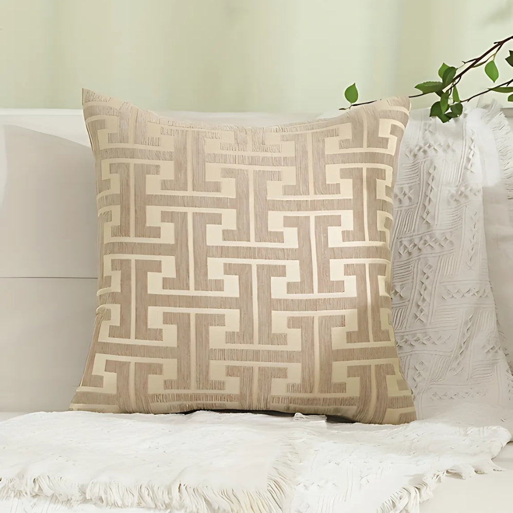 Chic Labyrinth Design Throw Pillow Cover