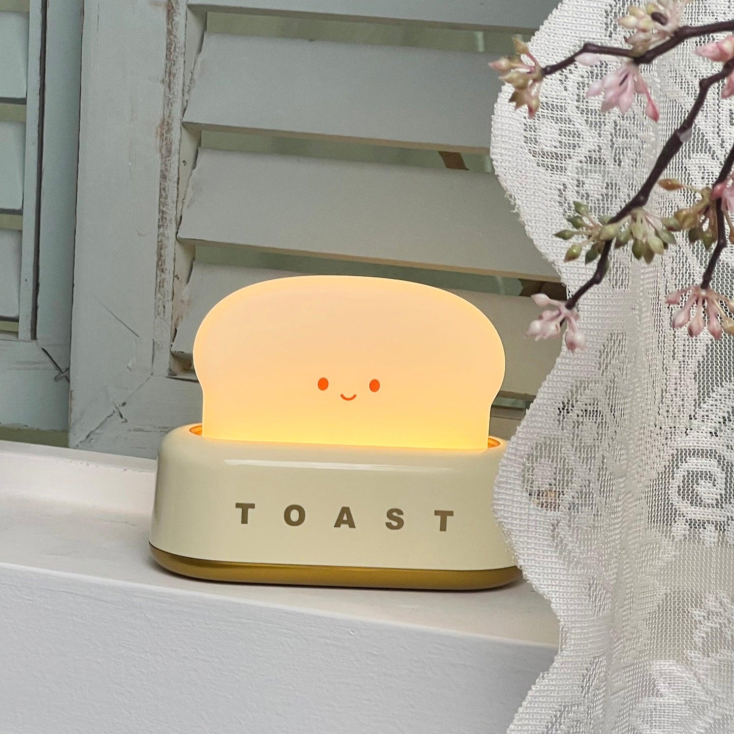 Toaster-Inspired LED Night Light – Dimmable Portable Table Lamp