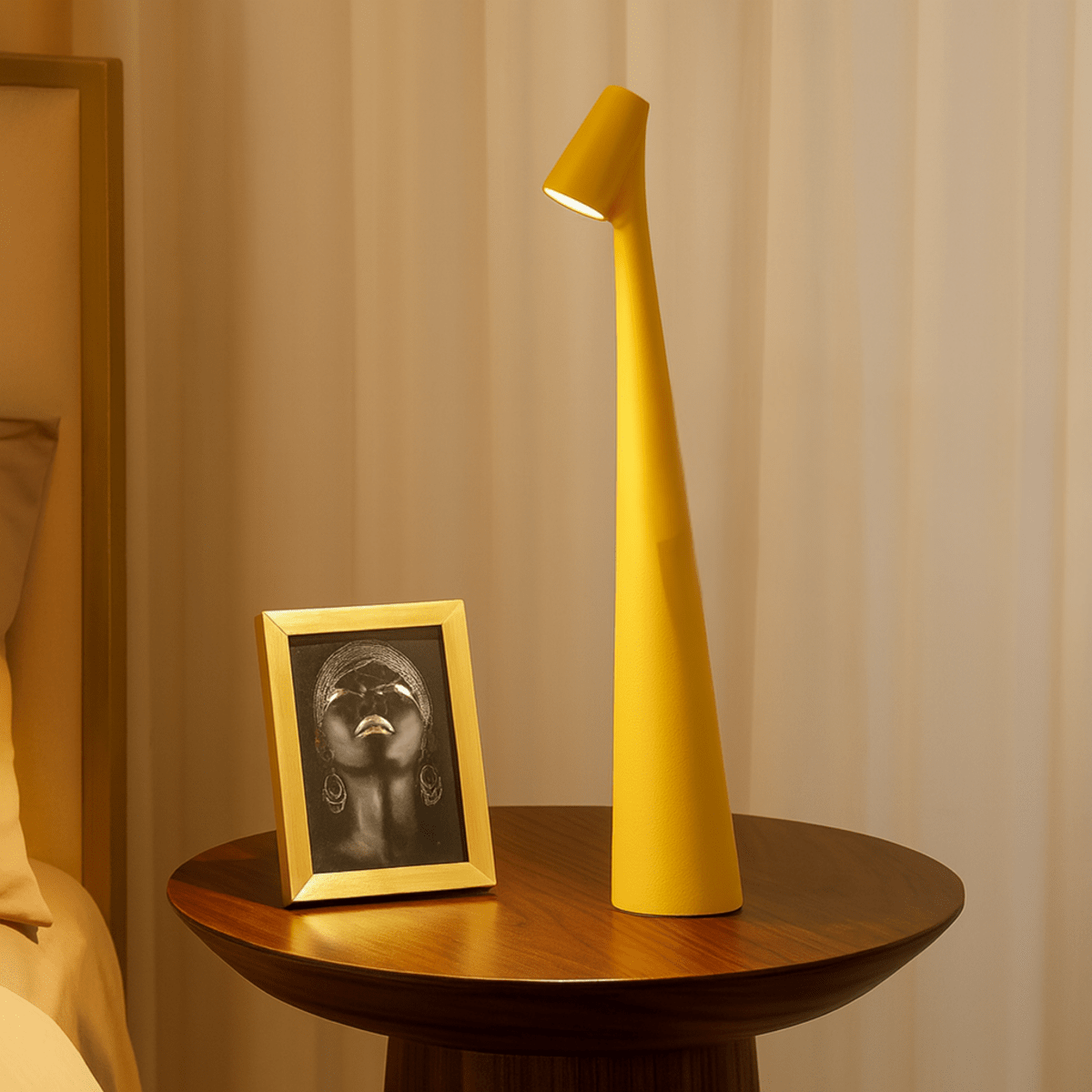 Portable Elegance: Wireless Dimmable LED Table Lamp