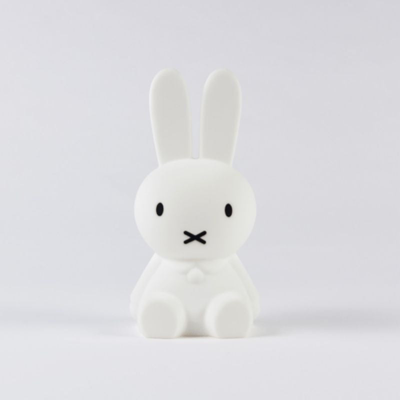 Elegant Rabbit Sculpture Lamp | A Chic Home Accent