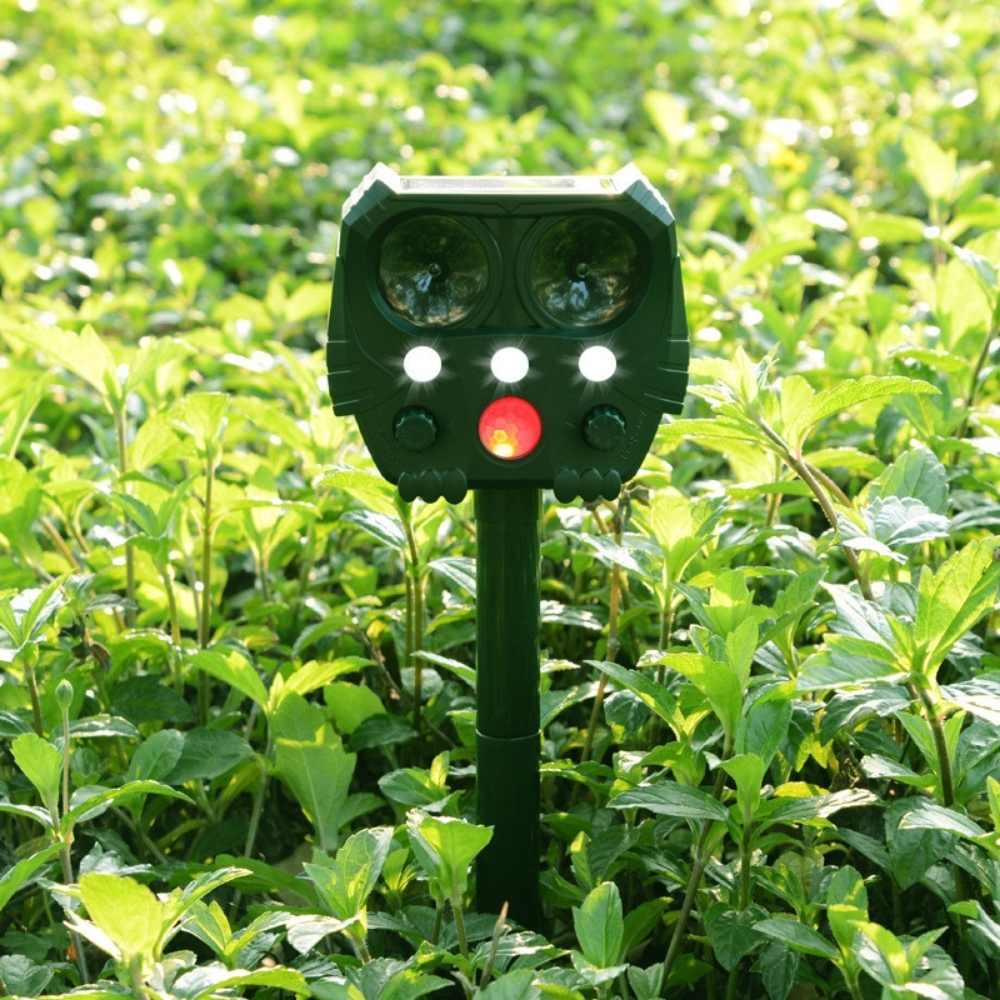Ultrasonic Pest Repeller for Gardens – Eco-Friendly Solution