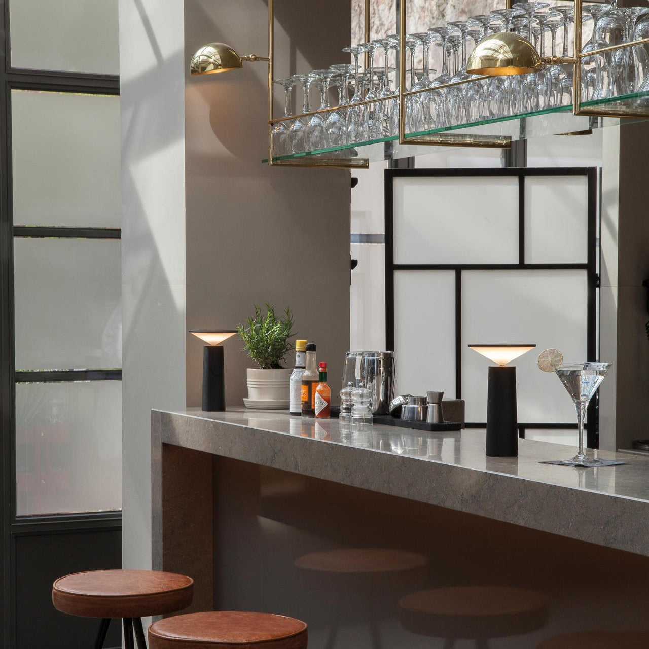 LumaSphere Portable Smart Lamp – Your Adaptive Lighting Companion