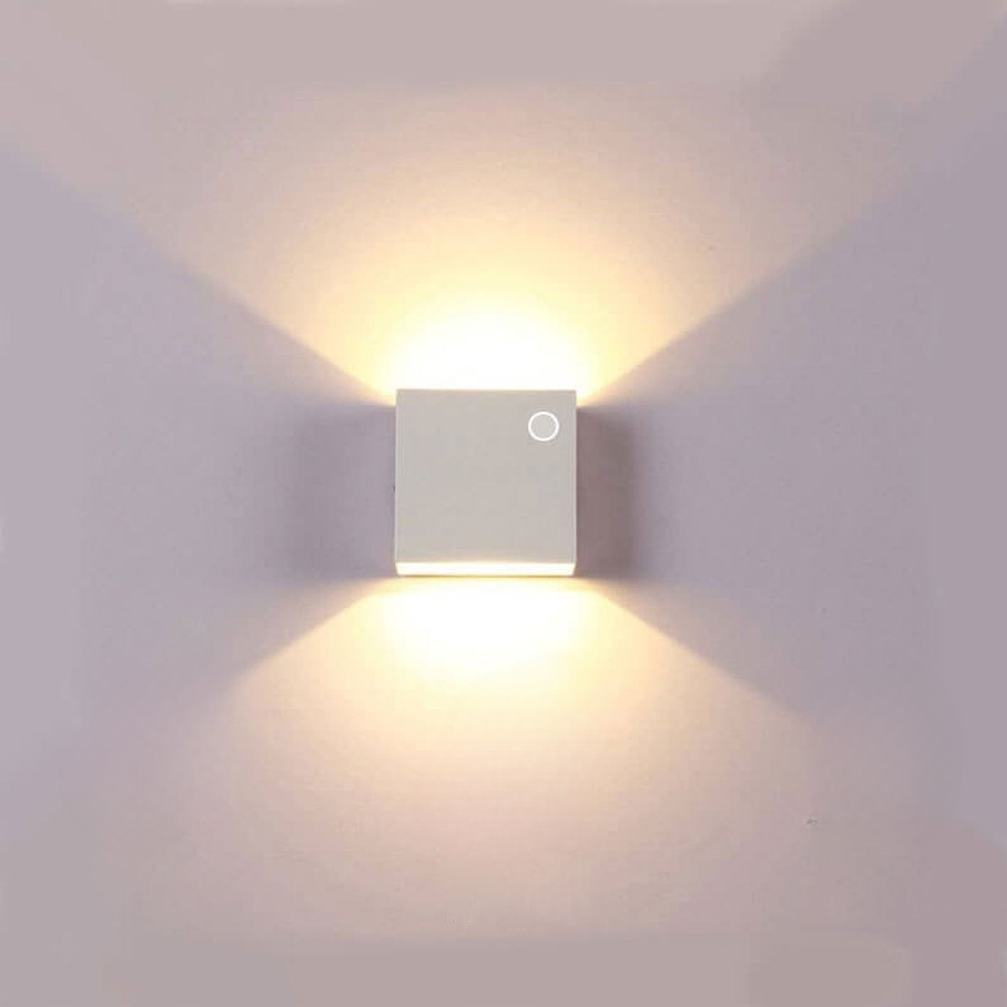 Outdoor Security Lamp with Adjustable Motion Sensor – Bright Wall Light