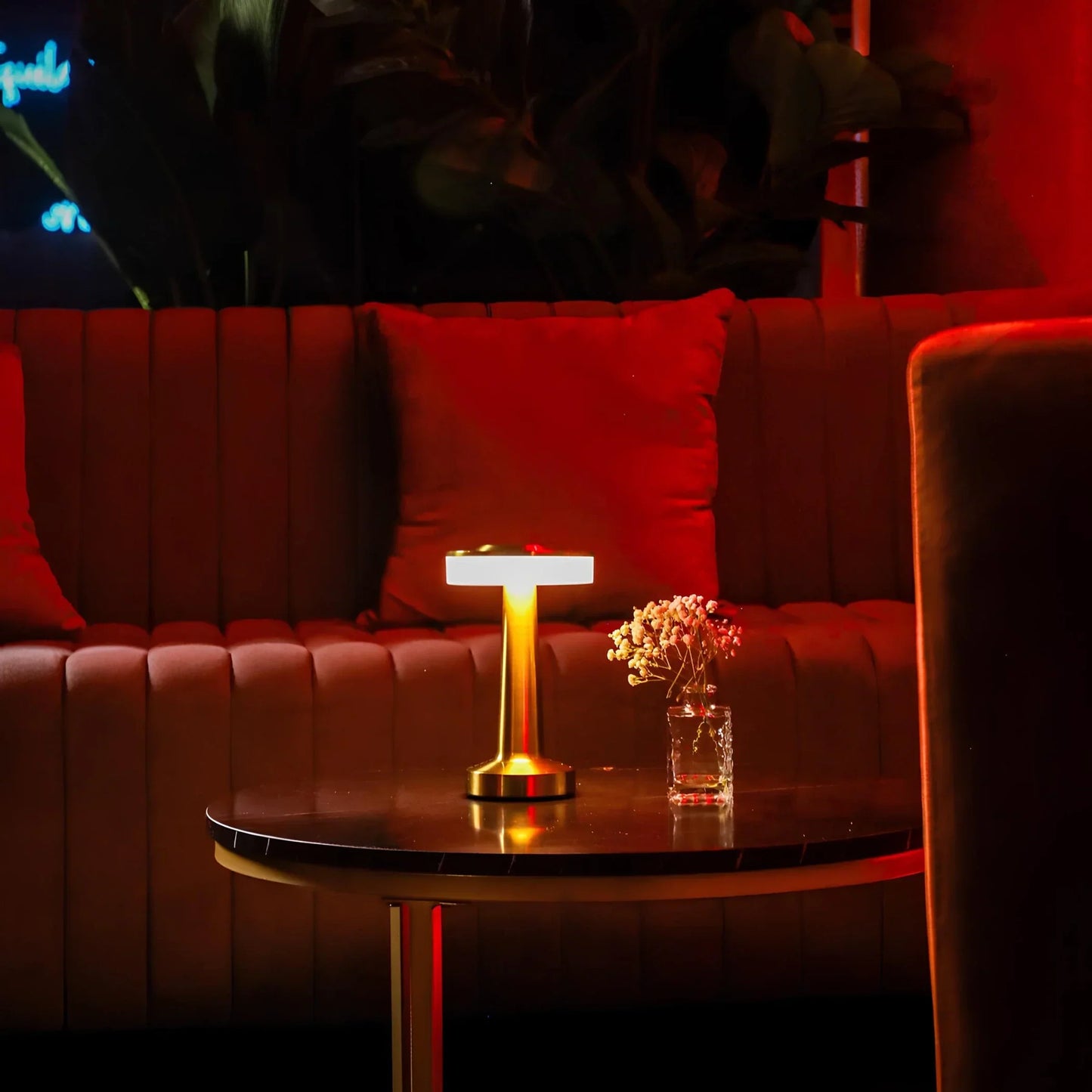 Stylish Cordless Table Lamp – Portable Retro Design