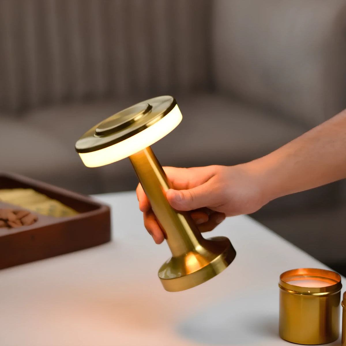 Chic Adjustable Table Lamp with Retro Flair