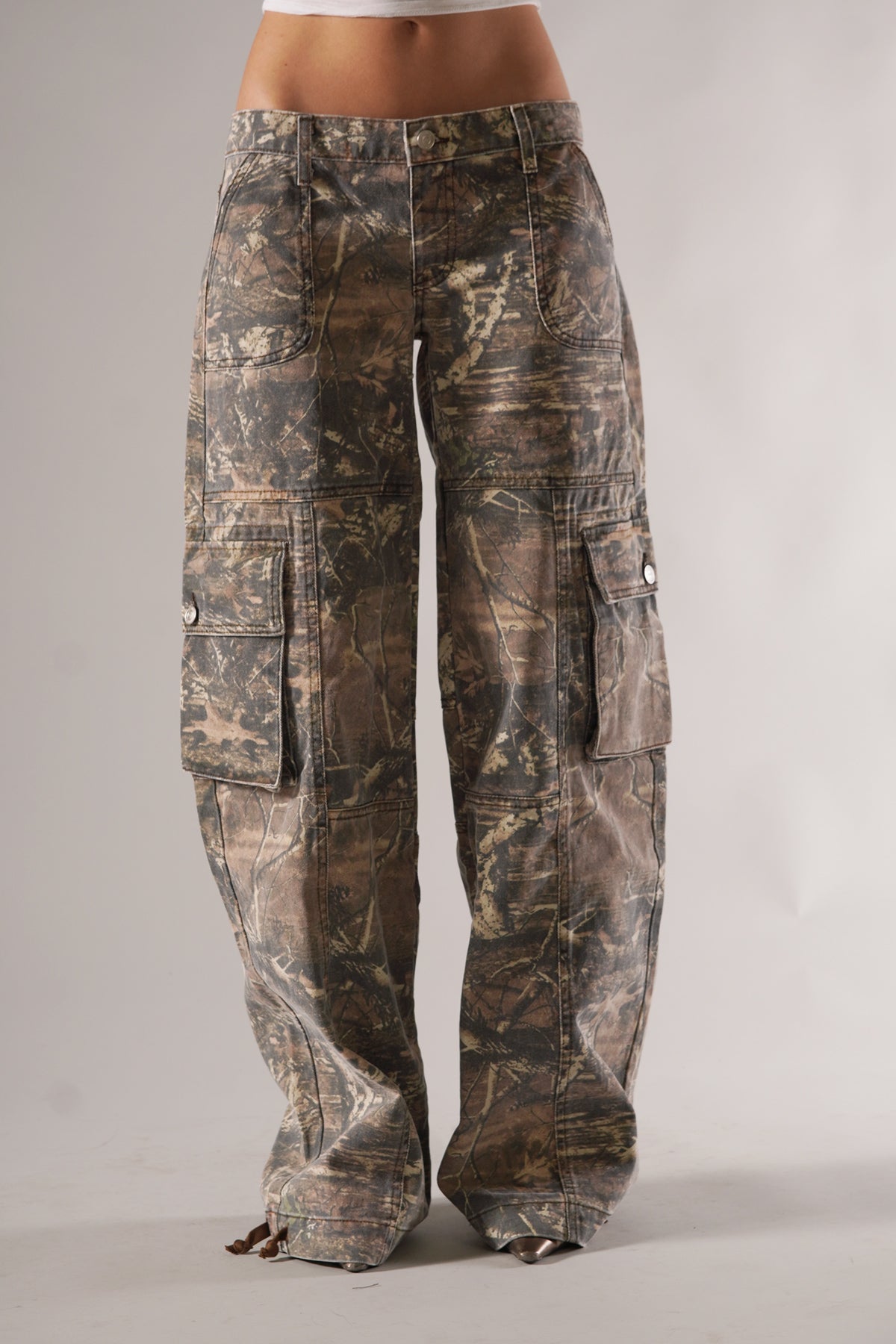Utility Cargo Pants with Spacious Pockets for All Your Needs