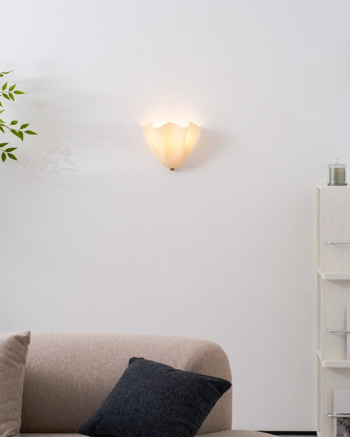 Elegant Home Wall Lights with Petal Design