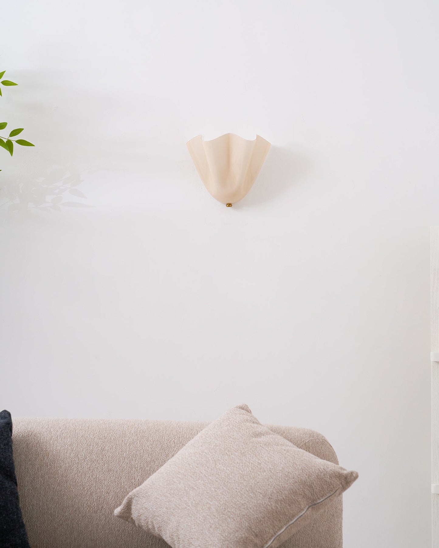 Elegant Home Wall Lights with Petal Design