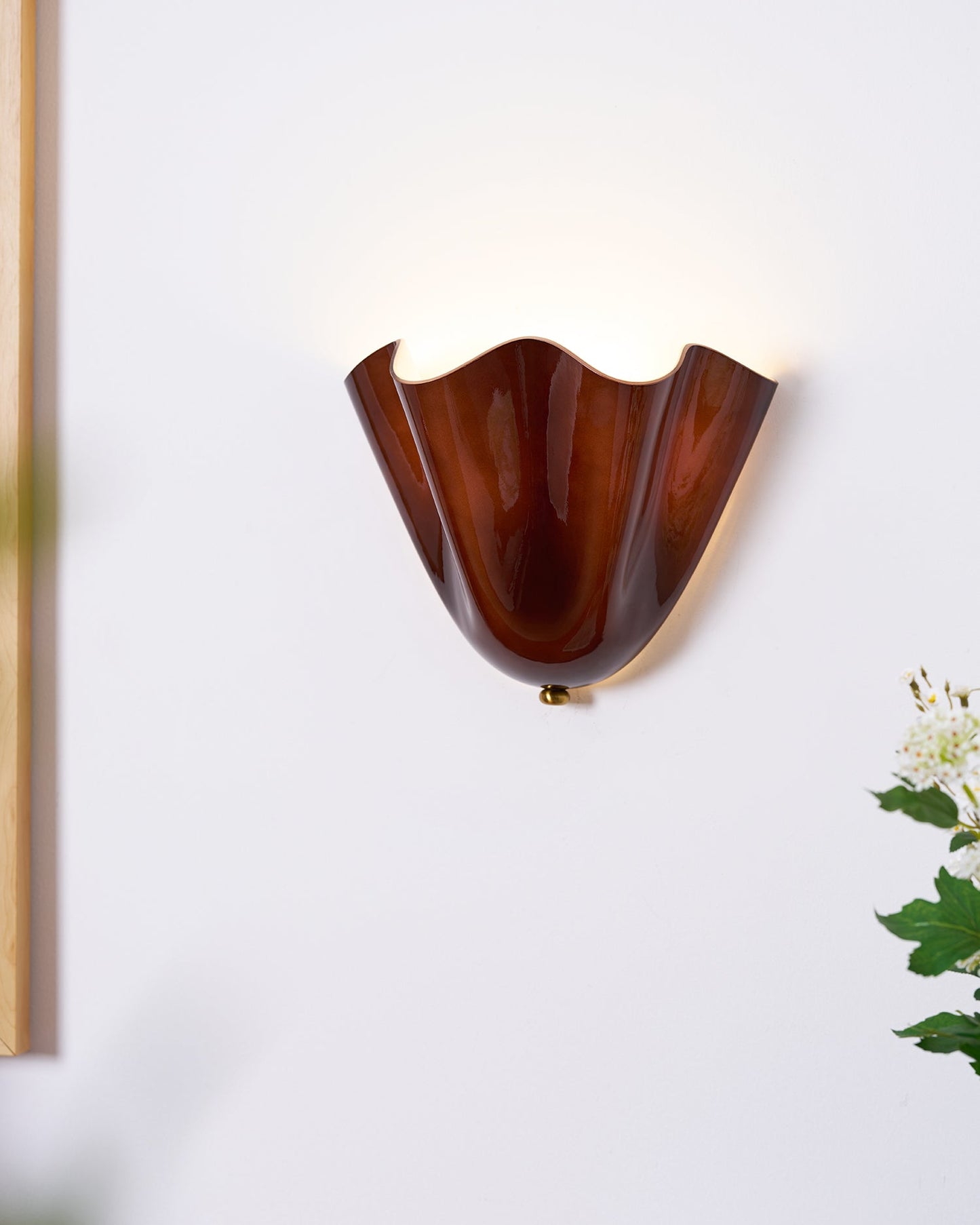 Elegant Home Wall Lights with Petal Design