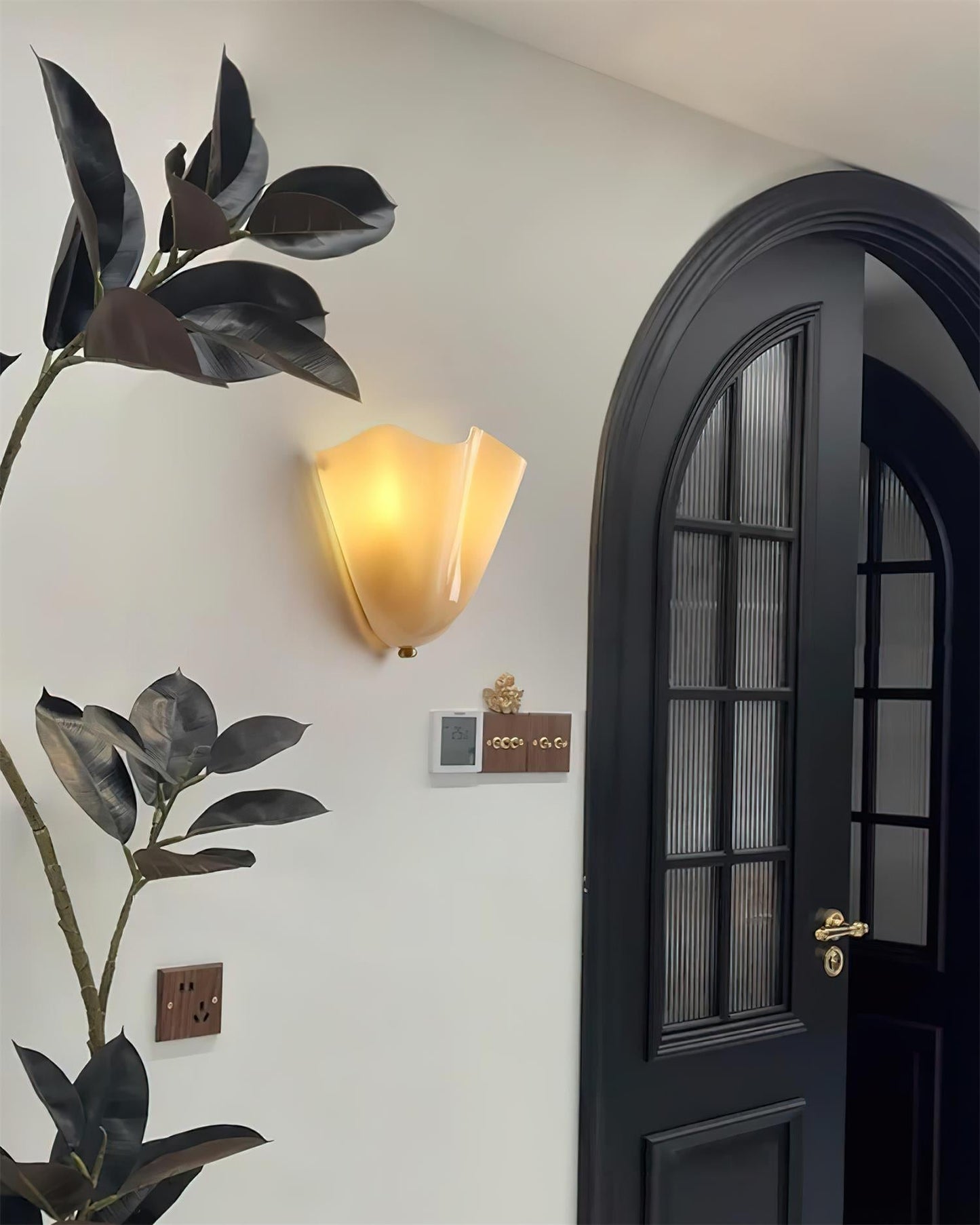 Wall-Mounted Ambient Light with Curved Petal Design