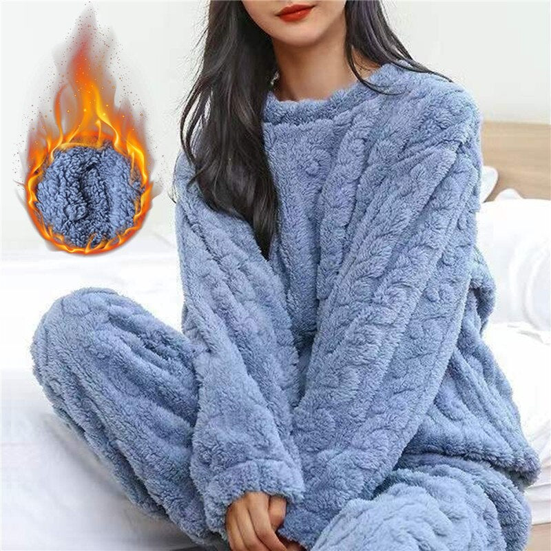 Women's Cozy Fleece Pajama Set for Ultimate Comfort