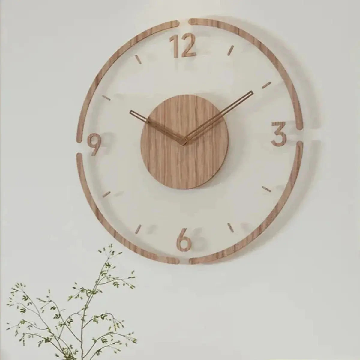 Elegant Beech Wood Wall Clock with Quiet Quartz Mechanism