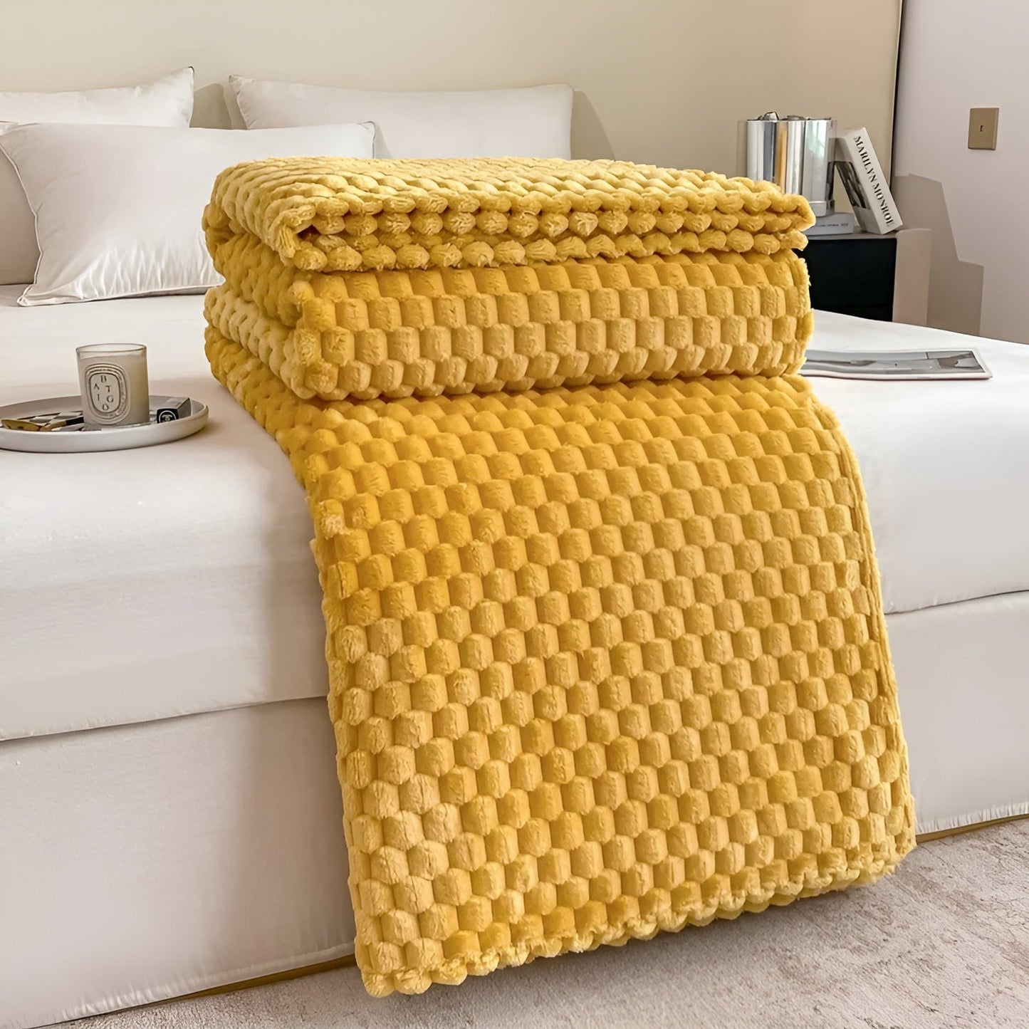 Super Soft and Warm Blanket for Couch and Bed