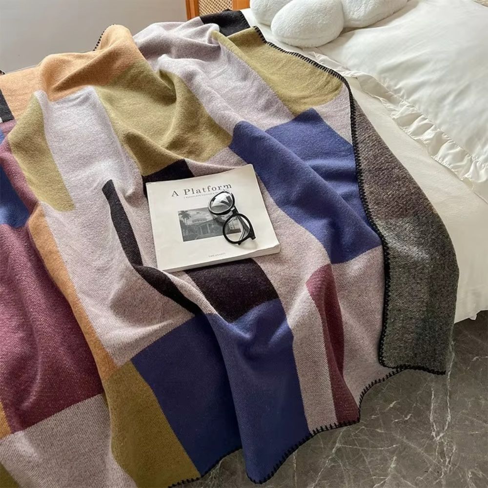 Vibrant Knit Plaid Throw Blanket for Comfort and Style