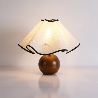 Sculpted Table Lamps in Modern Design with 3-Level Dimming