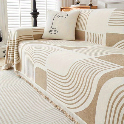 Chic Curved Pattern Couch Protector