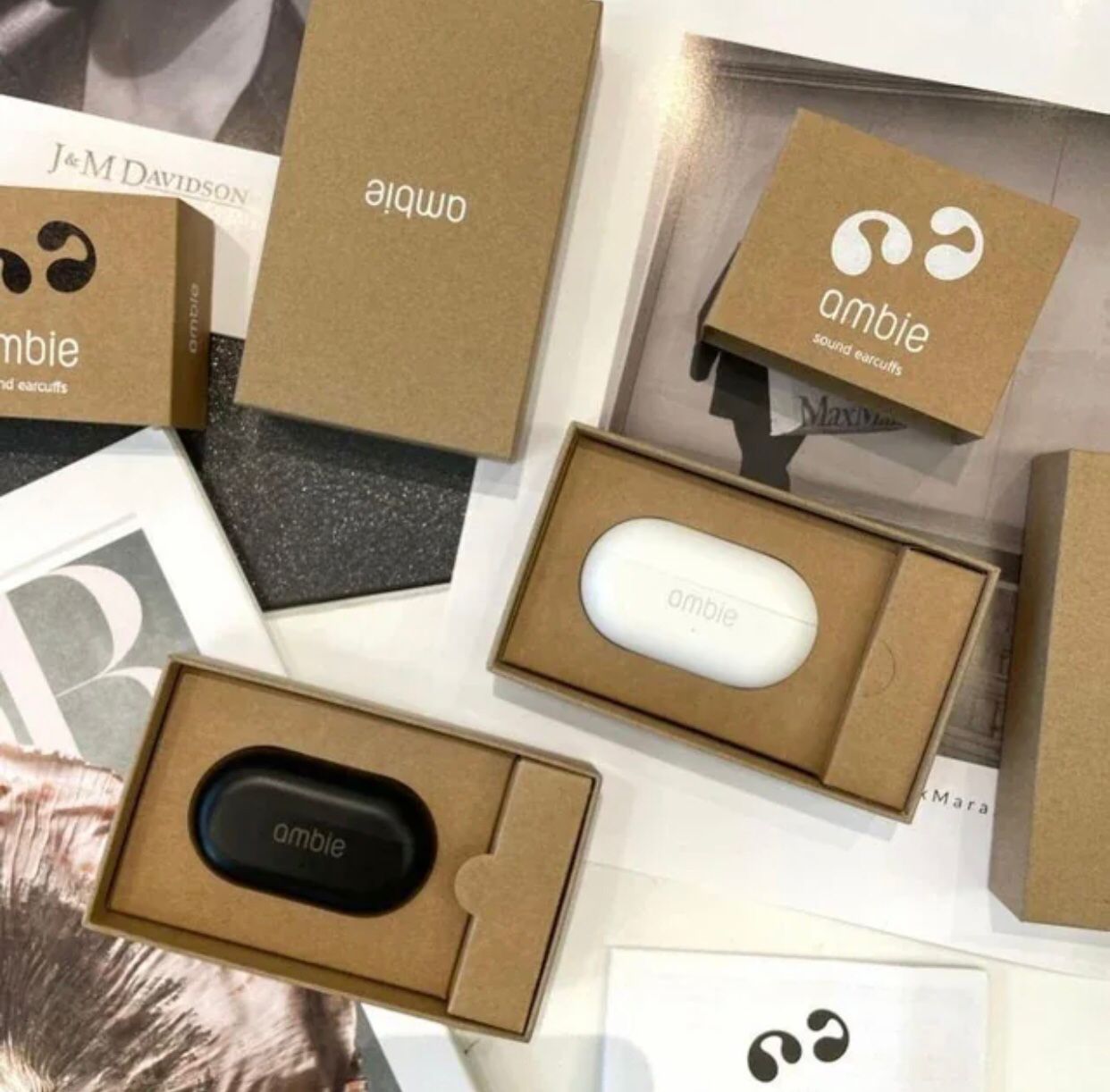 Wireless Headphones with Ambient Sound and Stylish Design for Enhanced Audio Experience