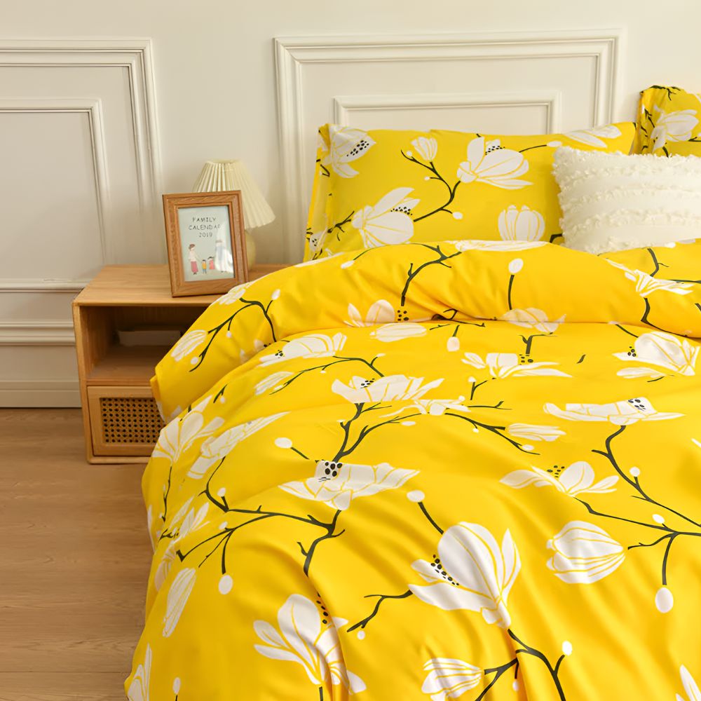 Elegant Floral 3-Piece Bedding Set for a Luxurious Touch