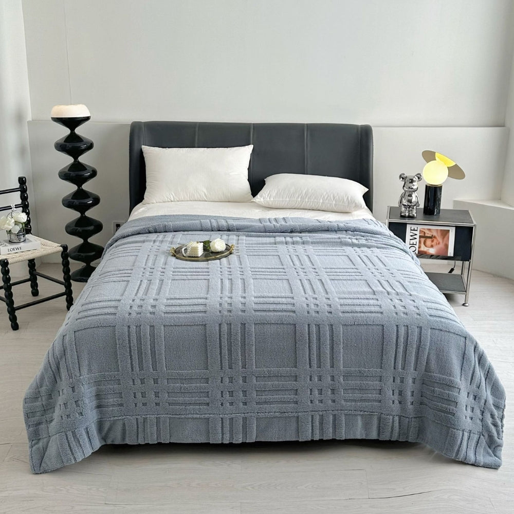 Elegant Textured Winter Blanket for Ultimate Comfort