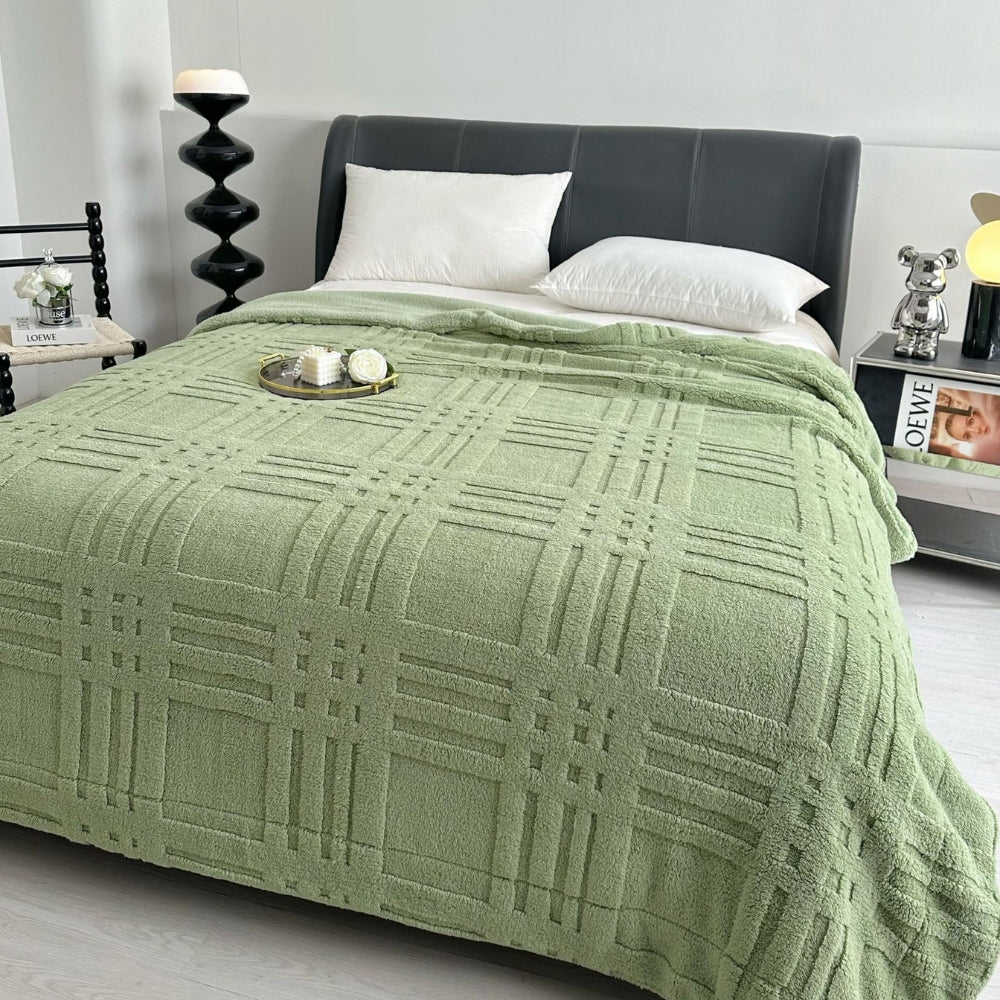 Elegant Textured Winter Blanket for Ultimate Comfort