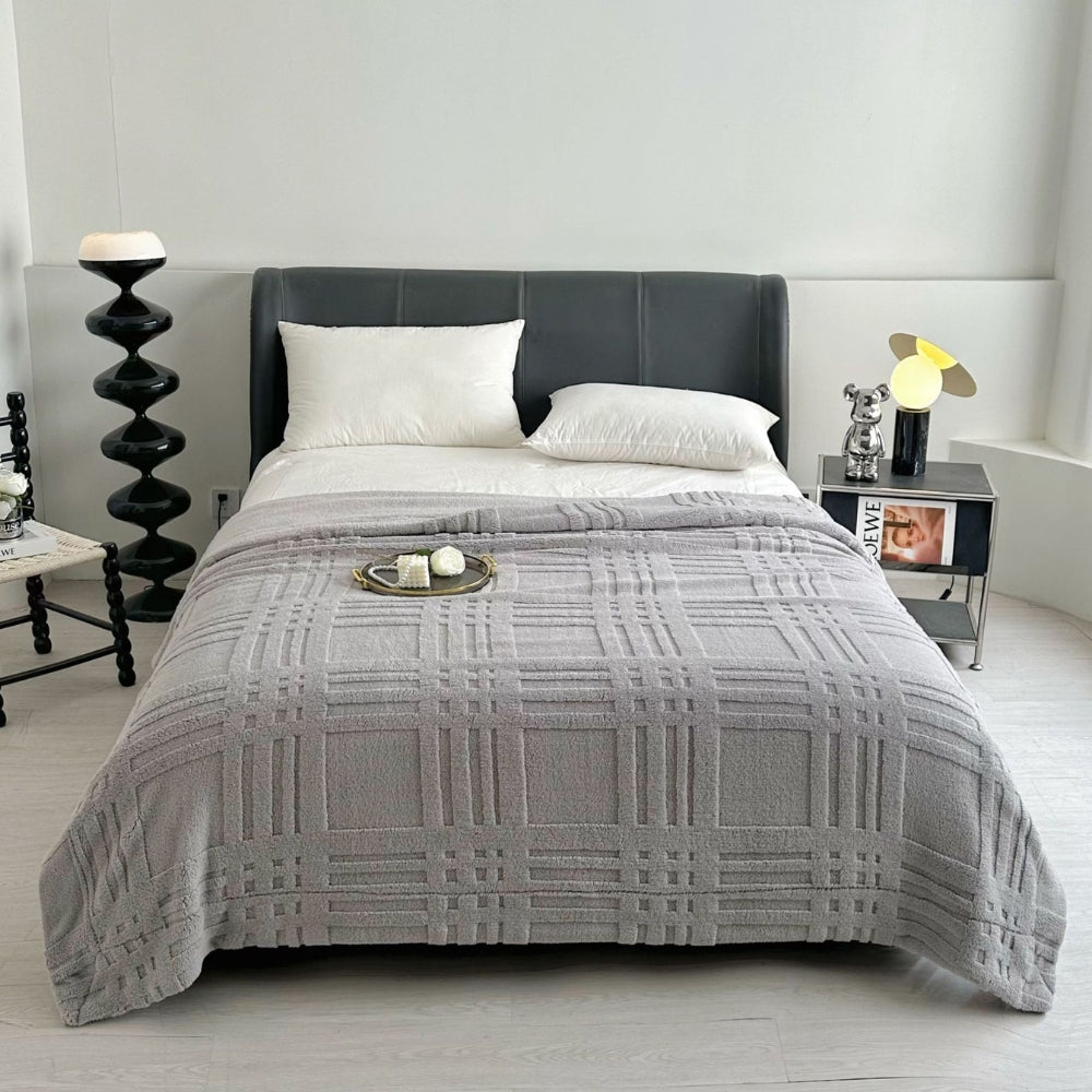Elegant Textured Winter Blanket for Ultimate Comfort