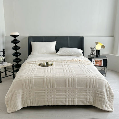 Elegant Textured Winter Blanket for Ultimate Comfort