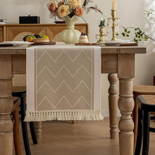 Textured Geometric Table Runner for Elegant Living