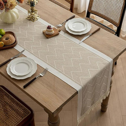 Textured Geometric Table Runner for Elegant Living
