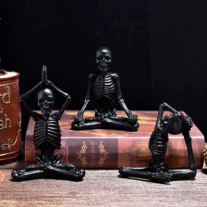 Halloween Figurine – Vintage White or Black Resin Decoration