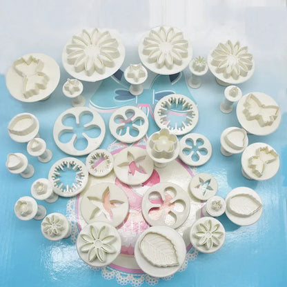 33-Piece Fondant Cutter Set for 3D Cookie and Cake Decoration Tools