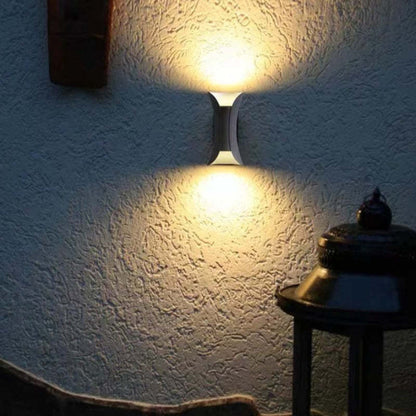 Modern Outdoor LED Wall Lamp for Garden and Corridor Lighting